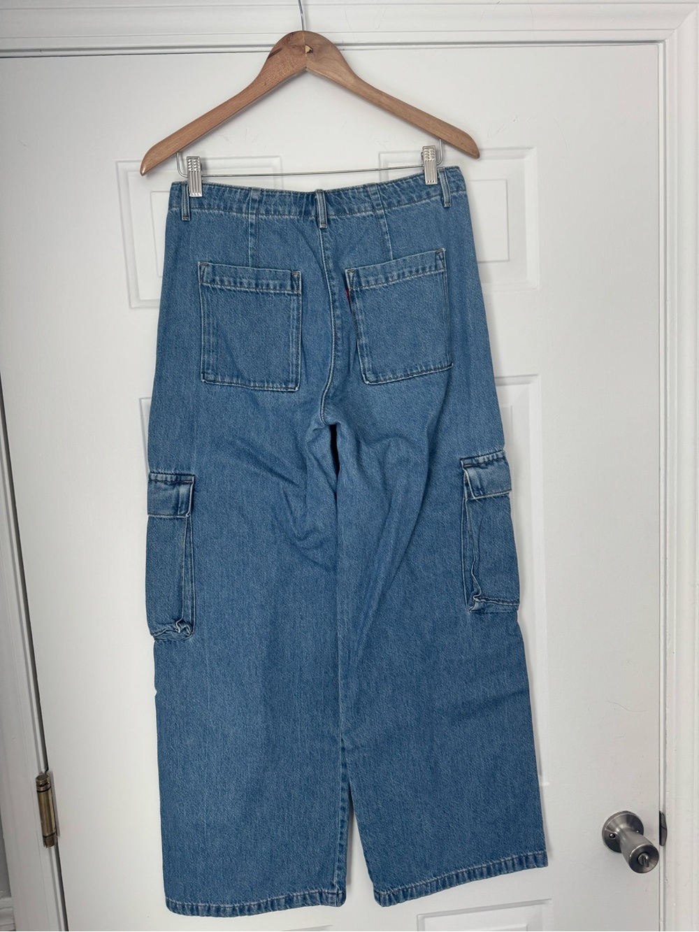 Levi's Premium BAGGY CARGO WOMEN'S JEANS - Picture 5 of 7